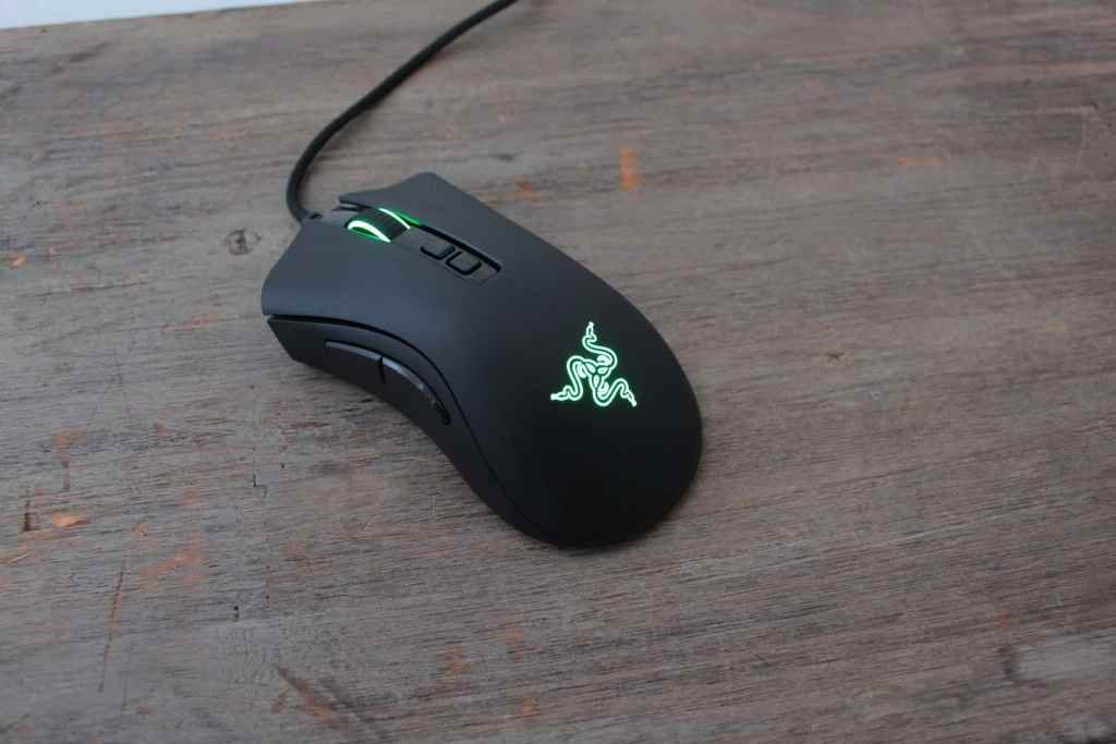 Razer DeathAdder V2 Wired Optical Gaming Mouse Review