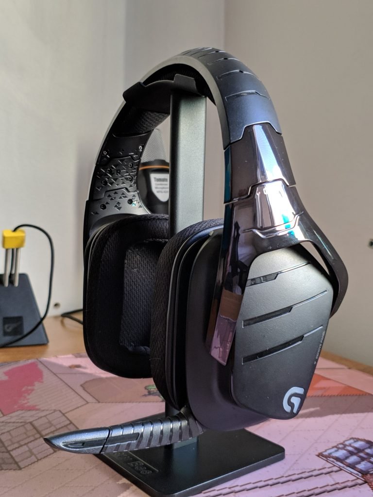 Logitech G935 vs Logitech G933